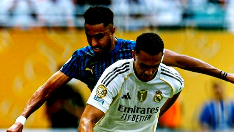 بونو يتعملق ويقود الهلال لتعادل تاريخي مع ريال مدريد