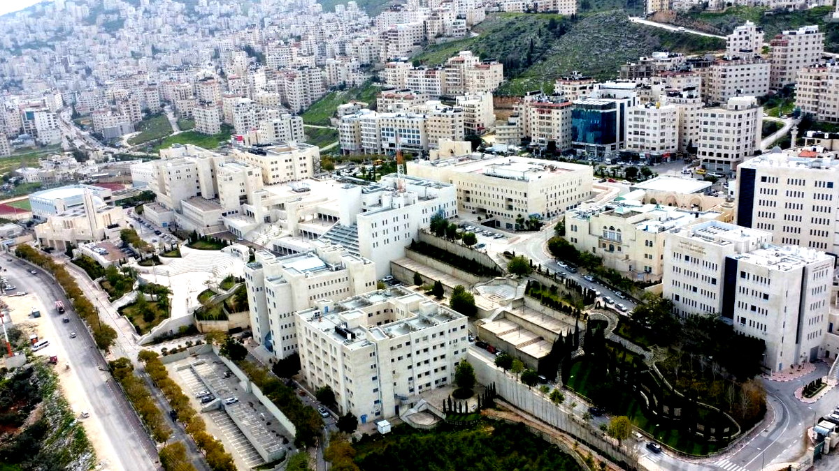 جامعة النجاح: تقرّر أن تعقد الامتحانات النهائيّة إلكترونيّاً اعتباراً من يوم الاثنين الموافق 23/06/2025