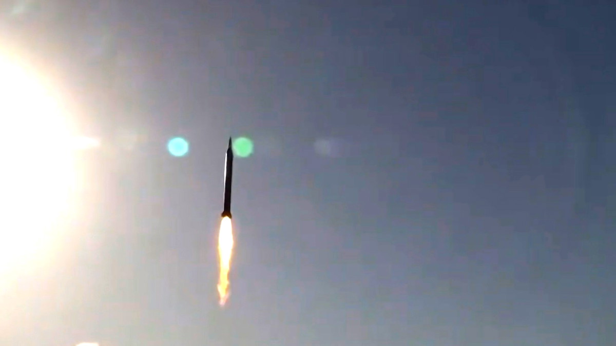 الحرس الثوري الإيراني: الموجة 17 من الصواريخ استهدفت مراكز عسكرية وصناعات دفاعية وقاعدتي نيفاتيم وحتسريم