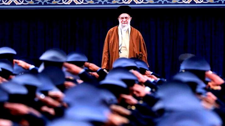 مسؤول كبير سابق في الموساد يحذر من الإفراط بالثقة: الإيرانيون هم من اخترعوا الشطرنج وأيام صعبة قادمة