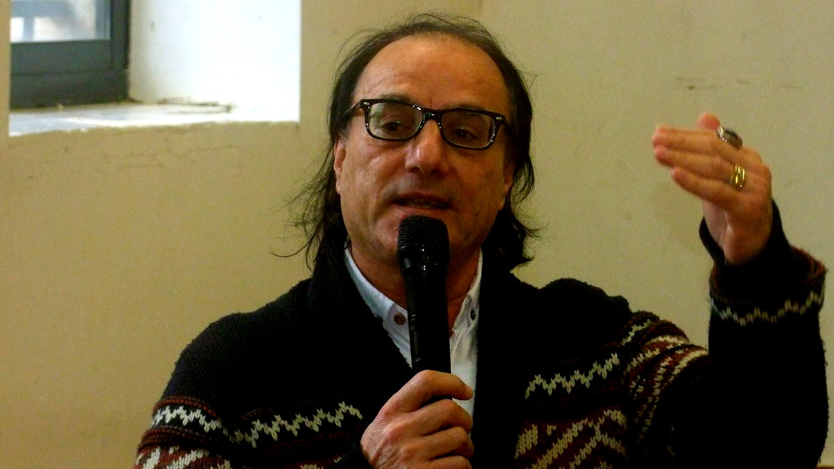 سقوط آدم وحواء في زمن الفوضى: تأملات في الإنسان المعاصر