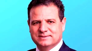 ملاحقة مزدوجة ضد النائب أيمن عودة تغريم وابعاد وغدًا لجنة الكنيست تبحث اقصاءه الدائم