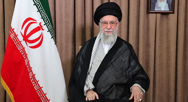خامنئي للإيرانيين: &quot;أهنئكم بالنصر على إسرائيل&quot; 