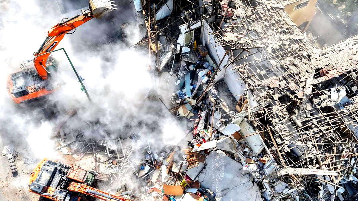 الدولار يتراجع إلى أدنى مستوياته منذ 3 أعوام ونصف 