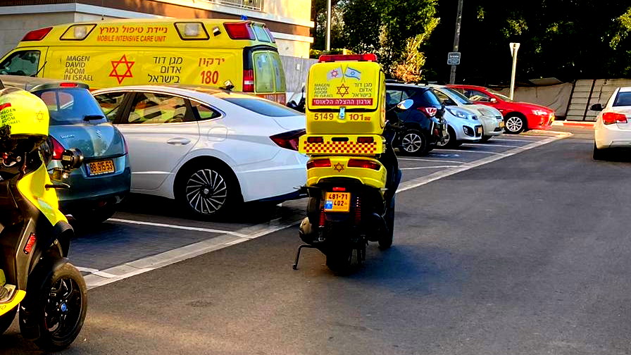 بيتح تكفا: مقتل قاصر جراء تعرضه لإطلاق نار... الشرطة: الحديث يدور عن انفلات رصاص