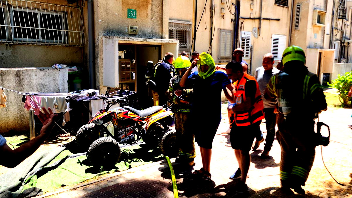 كفار سابا: حريق في مبنى سكني وتخليص 7 عالقين بإصابات متفاوتة