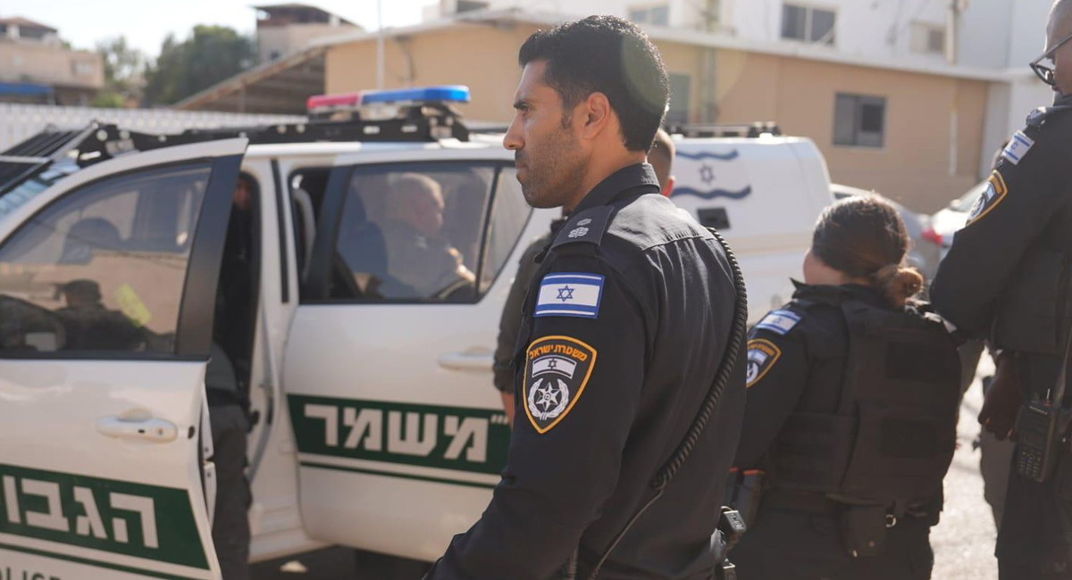 رهط: اعتقال 30 مشتبها وضبط أسلحة على خلفية الجرائم واطلاق النار بالايام الاخيرة