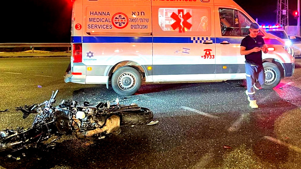 إصابة شاب بجراح حرجة في حادث دراجة نارية على شارع 70 قرب عبلين