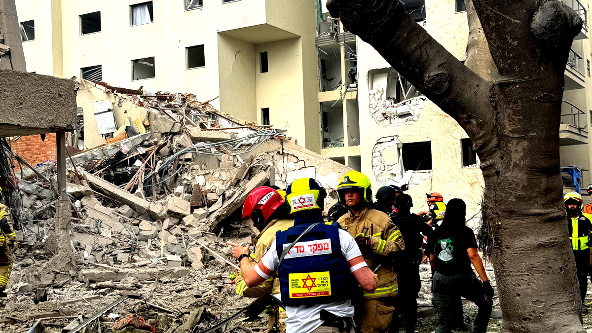 عراقجي: مقابل كل عالم أو ضابط نفقده هناك المئات ليحلوا مكانه