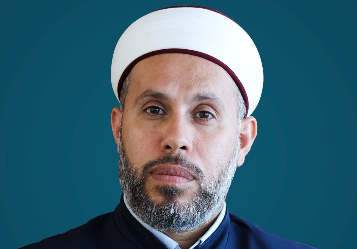 بثّ مقطع تمثيلي عبر سماعة المسجد في الطيبة والشيخ مشهور فواز يعقب: كبيرة لا يُسكتُ عنها"