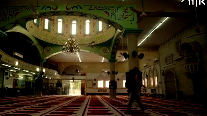 غضب كبير إثر تصوير مشاهد مسيئة في مسجد صلاح الدين بالطيبة