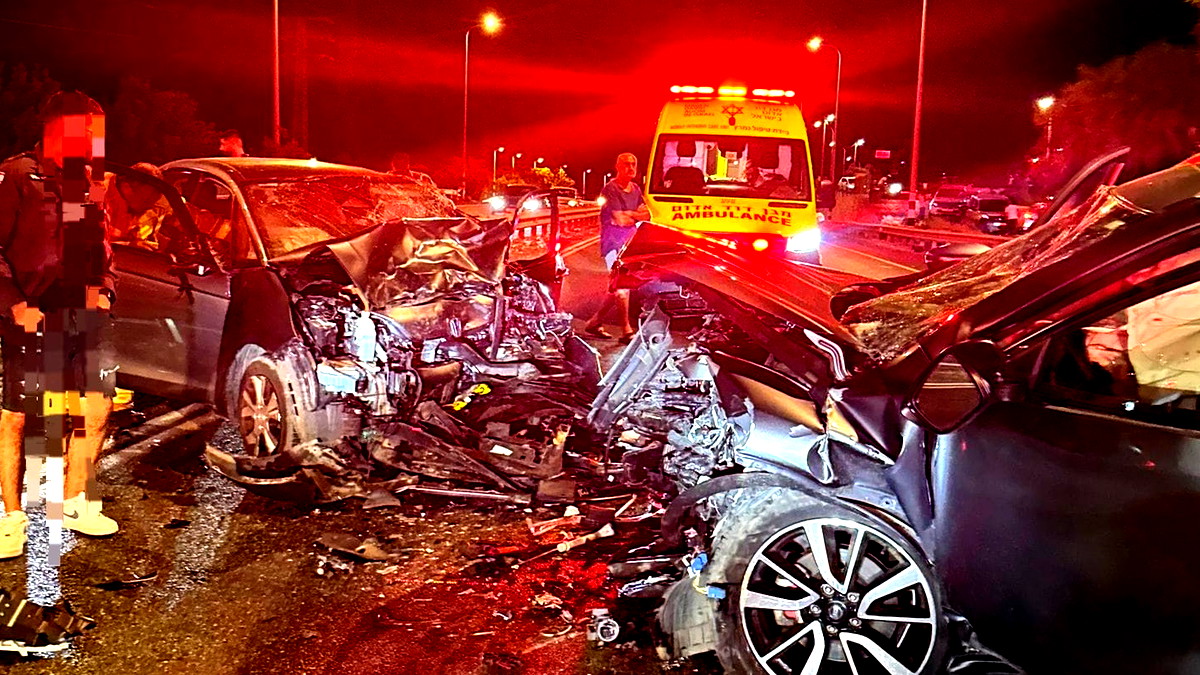 إصابة 4 أشخاص بجروح خطيرة ومتوسطة في حادث طرق قرب معليا