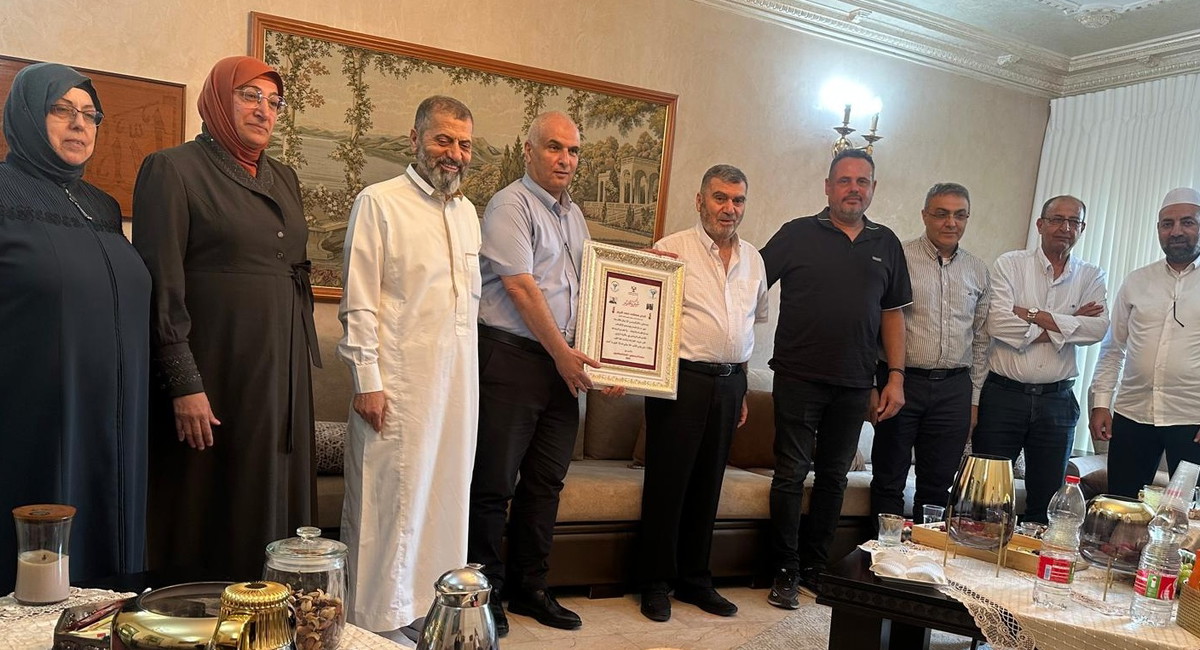 وفد مبادرة &quot;أثر فحماوي&quot; يزور صندوق التعليم العالي عن روح المرحومين شريم تقديرًا لجهوده في دعم طلاب الجامعات 