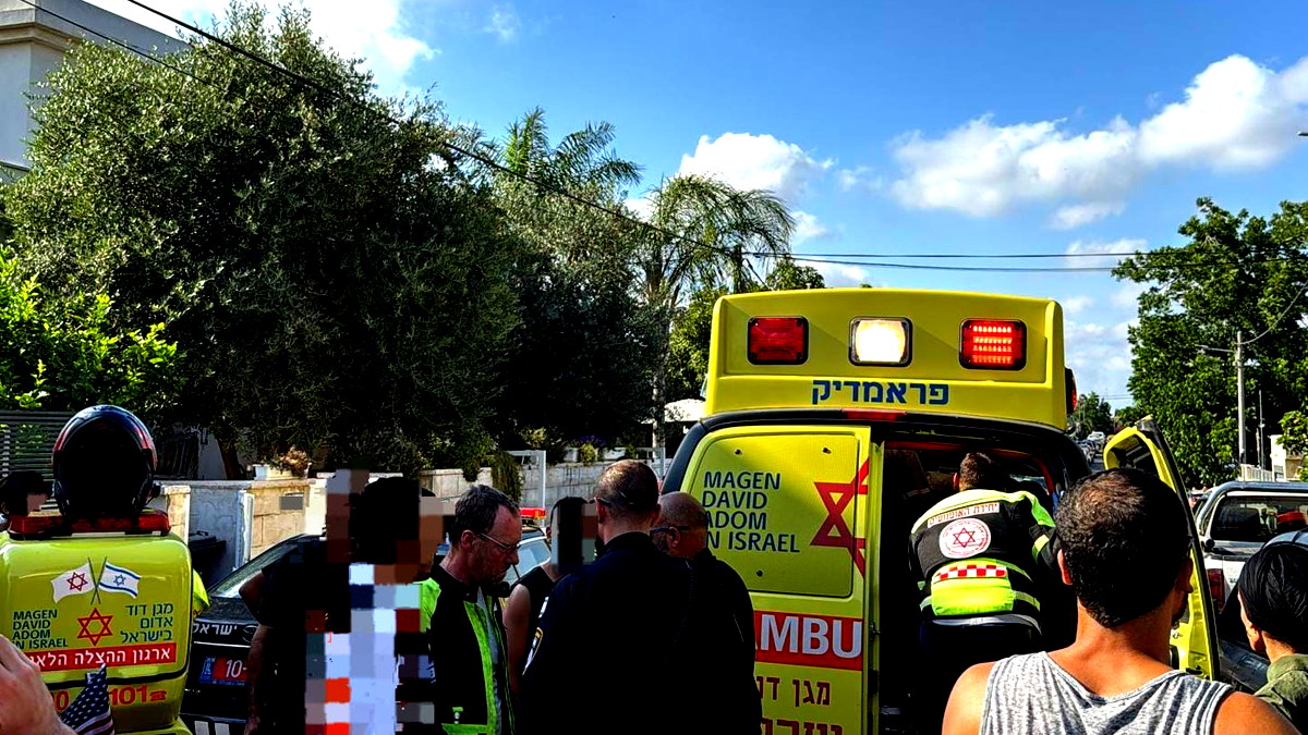 إصابة حرجة لطفلين رضيعين بعد نسيانهما داخل سيارة مغلقة لساعات في منطقة الشمال