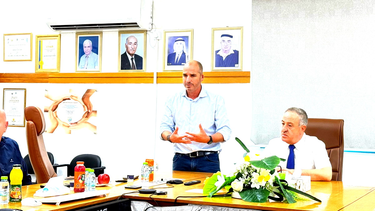 مجلس طرعان المحلي يستقبل وفدًا متضامنًا من عنقود كنيرت والأغوار تأكيدًا على العيش المشترك