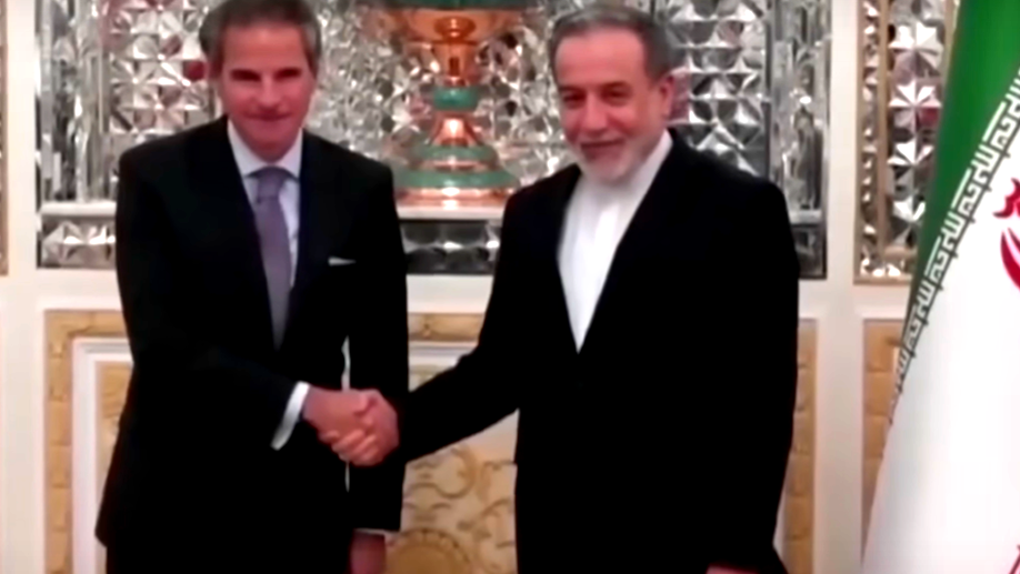 أزمة نووية متصاعدة بعد القصف الأميركي والإسرائيلي.. مفتشو الطاقة الذرية يغادرون إيران