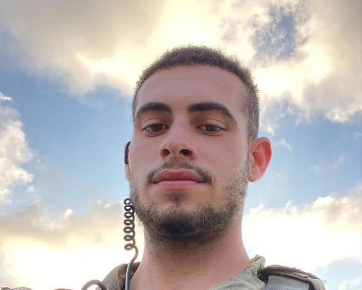 الجيش الإسرائيلي يعلن مقتل جندي في حادث عملياتي بشمال قطاع غزة