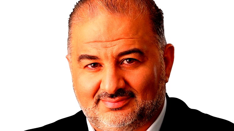 النائب د. منصور عباس لايمن عودة: هاجِمْني كما تشاء، لكن لا تستخفّ بعقول الناس، ولا تحاول قلب الحقيقة وانت السبب المباشر لوصول نتنياهو وسموتريتش وبن غفير إلى الحكم