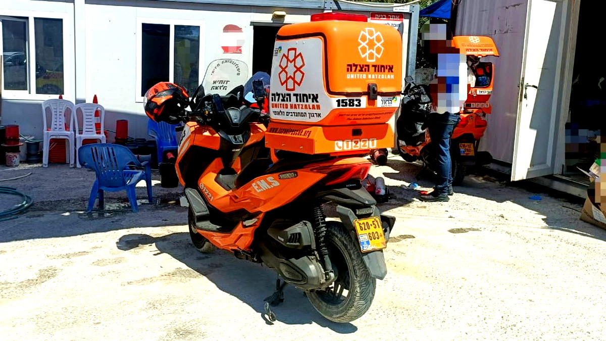 بات يم: عامل بحالة حرجة إثر تعرضه لضربة شمس خلال عمله بورشة بناء