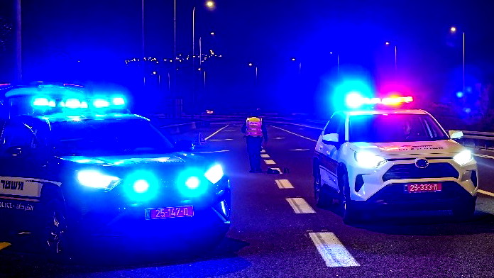 الشرطة: اطلاق النار على شاب من النقب قرب ريشون لتسيون حاول دهس شرطي