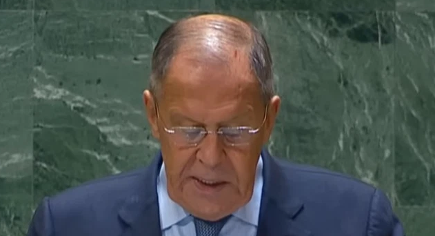 وزير الخارجية الروسي يطالب بتمديد وقف إطلاق النار بين إسرائيل وإيران ويشدد على أهمية الحوار السياسي