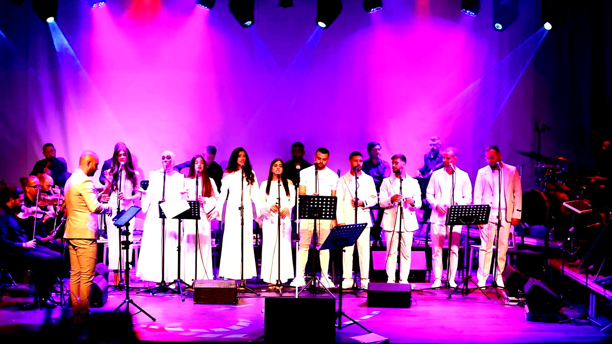 جوقة دوزنلي تتألق في أمسية "ريترو" بسخنين