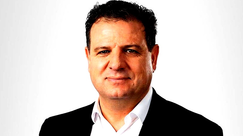 أزمة قانون التجنيد تنتقل إلى اقتراح إقصاء النائب أيمن عودة