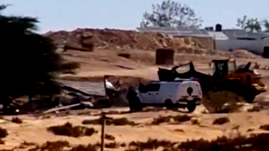 مأساة في النقب- الجرافات الإسرائيليّة تقتحم بئر هدّاج هذا الصّباح وتشرع بعمليات هدم واسعة 