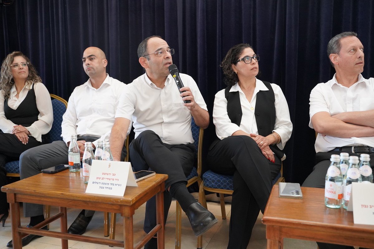 حوار مفتوح بين الجهاز القضائي ونقابة المحامين - لواء الشمال في طبريا: خطوة نحو الشفافية والتعاون