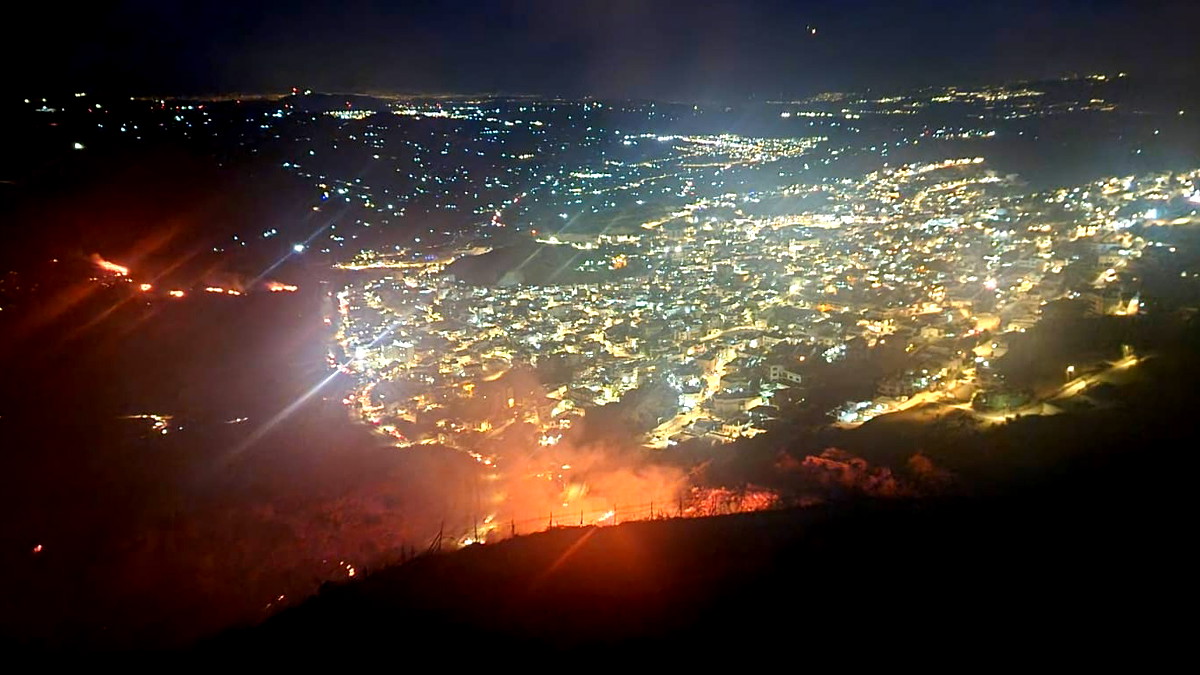 حرائق قرب الحدود السورية تحت السيطرة