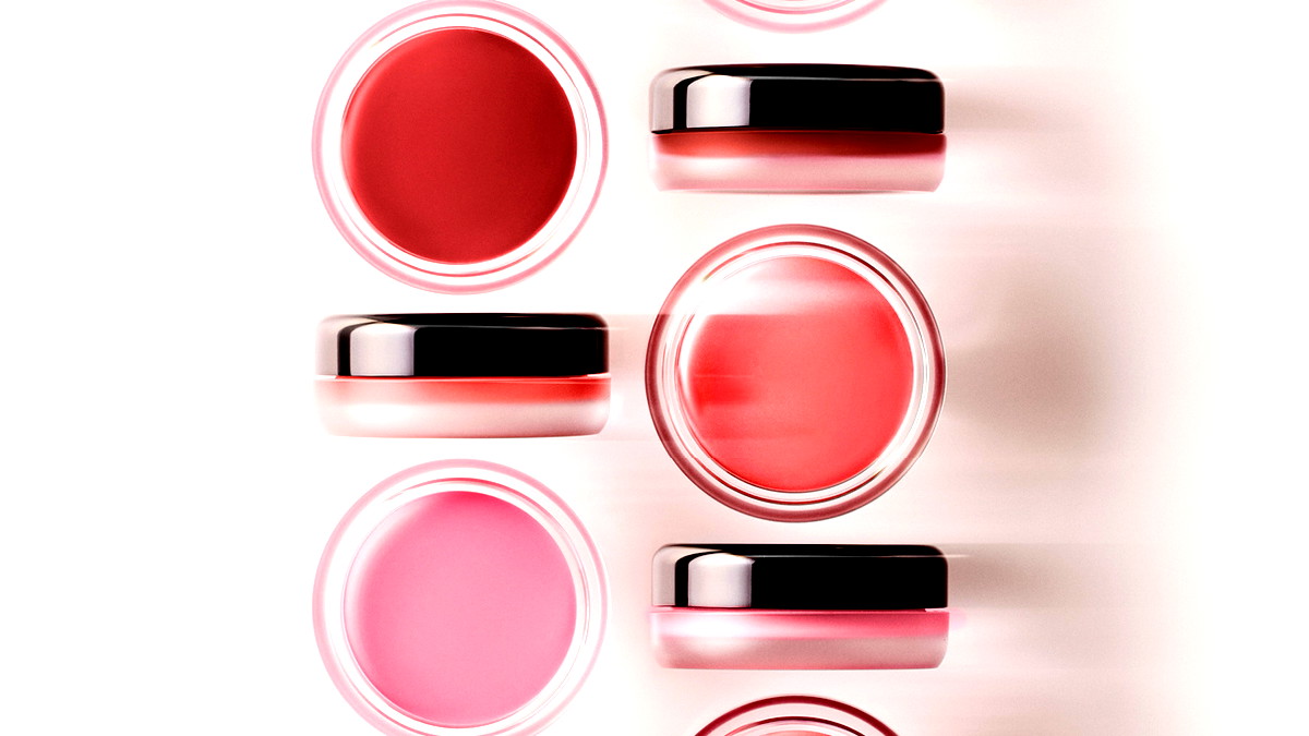 ماركة المكياج الفاخرة والمهنية "بوبي براون" تطلق تركيبة جديدة ومنعشة