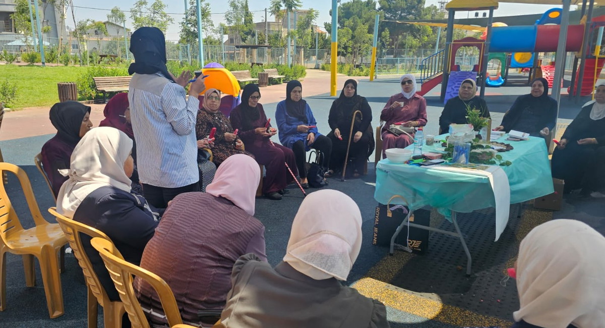 نساء "ديوان الثلاثاء" في ورشة تفعيلية بعنوان "اعرفي ذاتك" في متنزه إسكندر