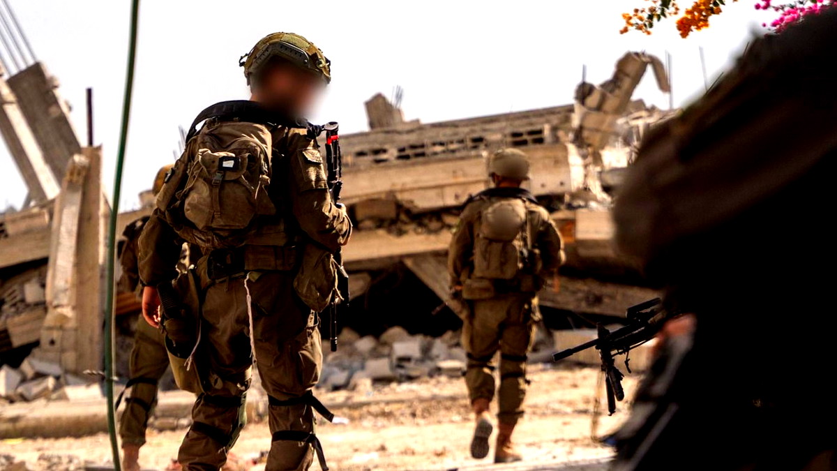 الجيش الإسرائيلي: شظايا قذيفة أصابت كنيسة غزة عن طريق الخطأ، ويجري التحقيق