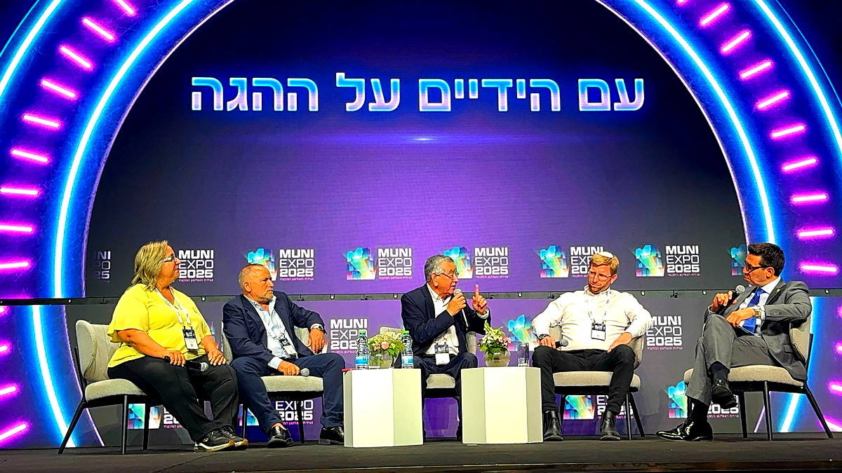 طلال القريناوي رئيس بلدية رهط في مؤتمر موني إكسبو2025: رئيس السلطة المحلية يرى كافة السكان في بلده ويهتم بكافة شؤونهم ويسعى لتوفير فرص عمل