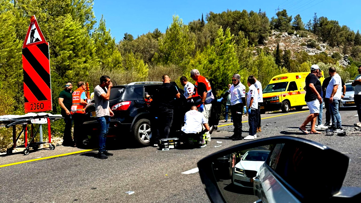 إصابة 4 أشخاص أحدهم بحالة خطيرة إثر حادث طرق على شارع 784 قرب "شوراشيم"