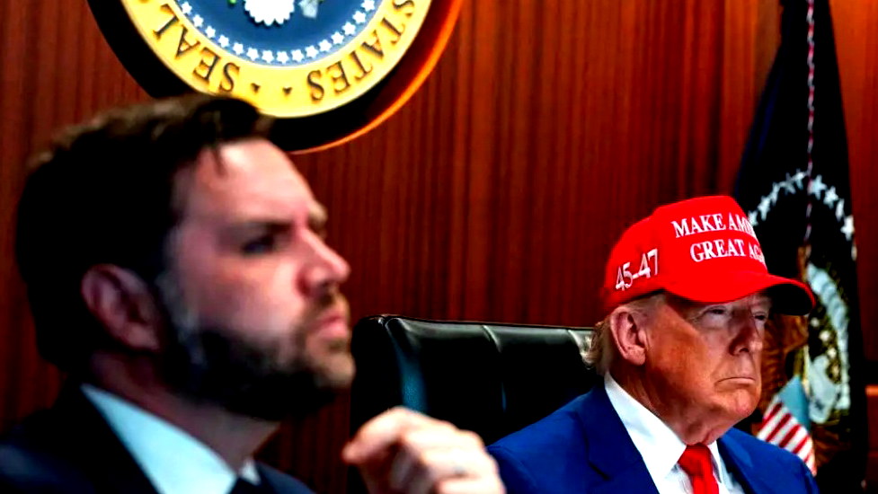 ترامب مجددا: مواقع إيران النووية دمرت أو طمست بالكامل واعادتها إلى الخدمة سيستغرق سنوات