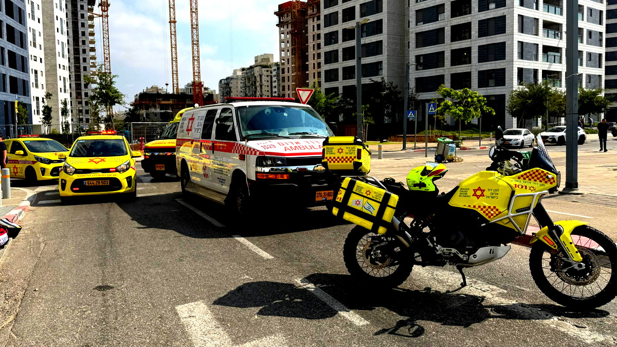  الزرازير: اصابة خطيرة لعامل 43 عاماً سقط من ارتفاع 3 أمتار