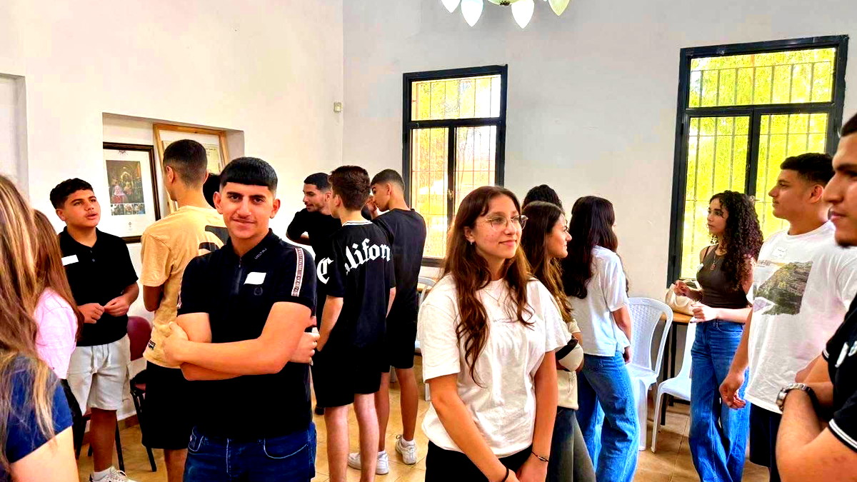 مركز مساواة ينظم سلسلة ورشات شبابية حقوقية لصيف 2025 بمشاركة أكثر من خمسين شابًا وشابة