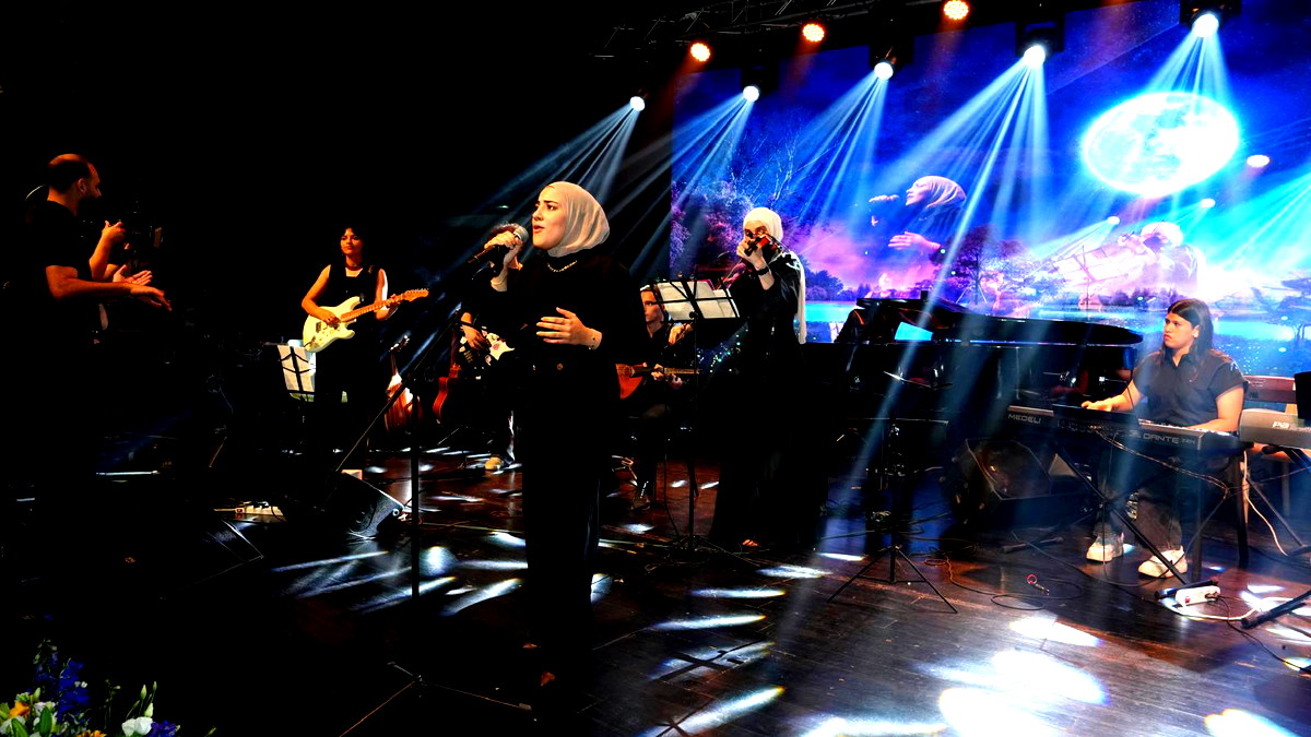 تحفة  فنية استثنائية لمعهد سيلزيوس - جت المثلث