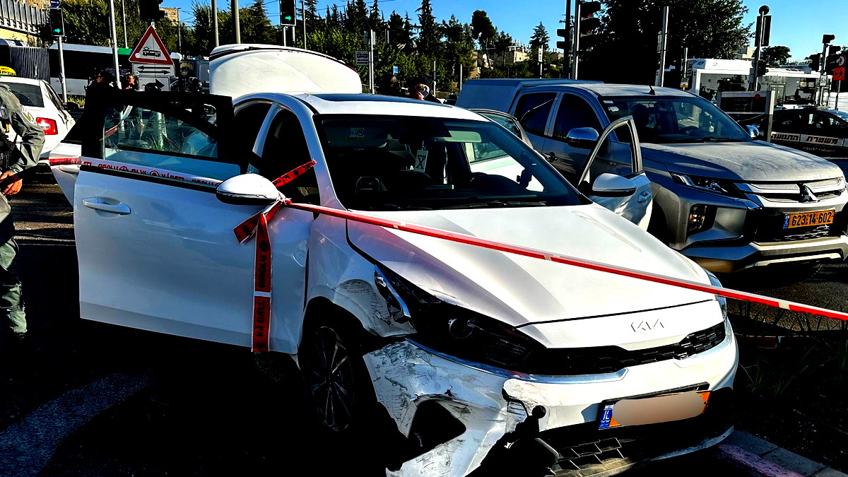 الشرطة: فلسطيني من سكان أريحا اخترق حاجز حزما شمال القدس وتم توقيفه