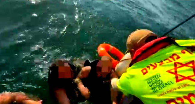 بحيرة طبريا: إنقاذ 3 شبان سقطوا من دراجة مائية