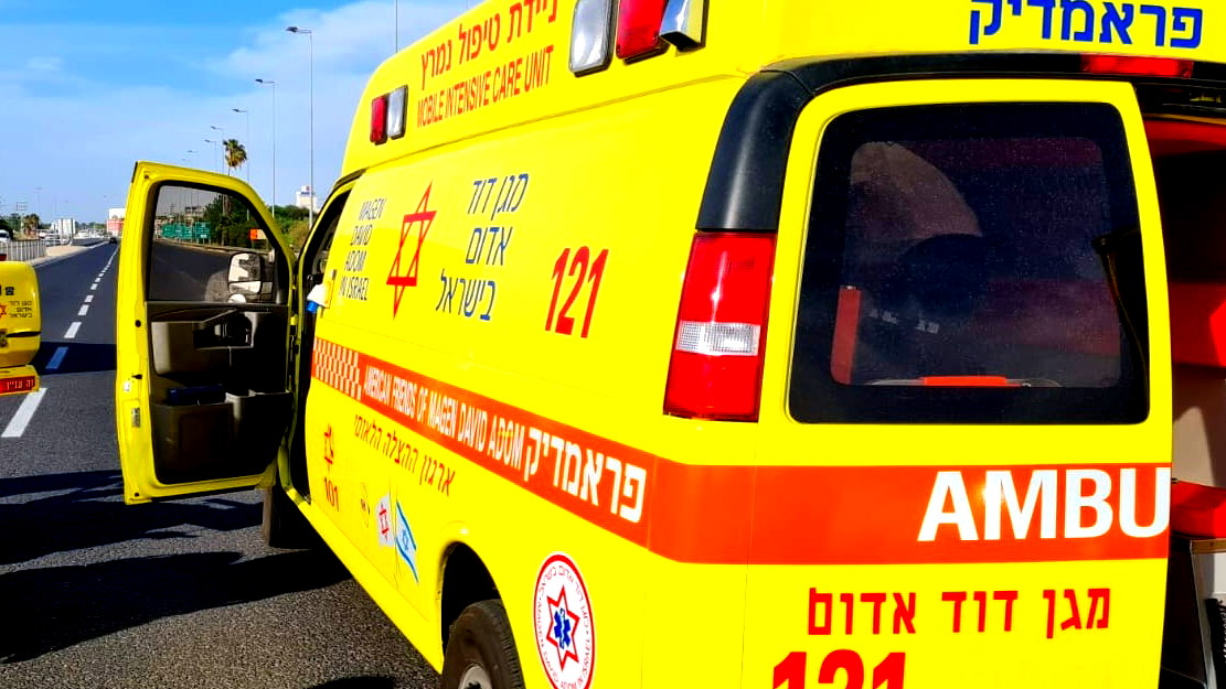 إصابة شاب (37 عامًا) بجراح خطيرة جرّاء تعرضه لحادثة عنف قرب حاجز شعفاط شمال القدس