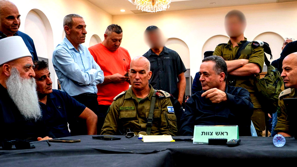 يسرائيل كاتس يزور الزعيم الروحي للطائفة الدرزية الشيخ موفق طريف ويؤكد دعم الطائفة في سوريا