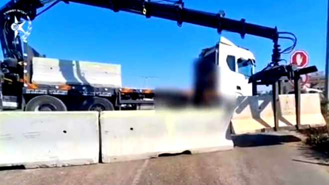 على خلفية أحداث العنف والجريمة- الشرطة تُكثف من نصب حواجز التفتيش على مداخل باقة الغربية