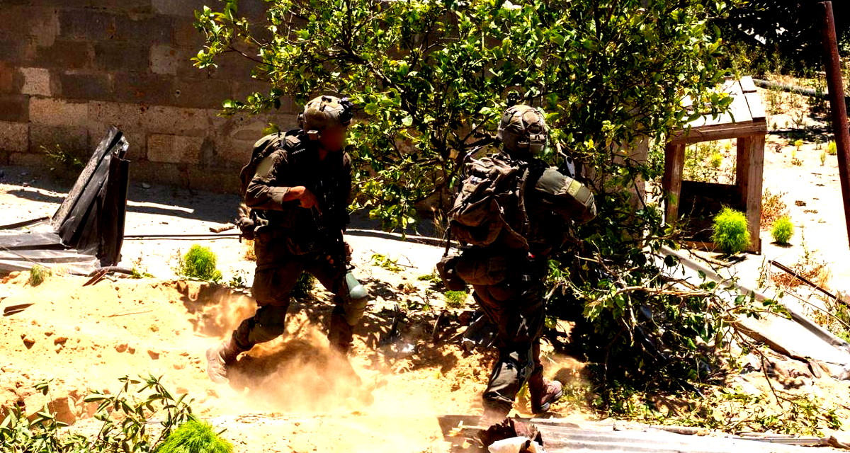 الجيش الإسرائيلي: اعتقال 12 شخصًا بالضفة الغربية بدعوى التخطيط لهجمات ومصادرة أسلحة 