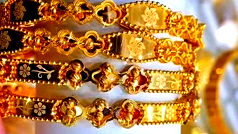 تراجع سعر الأونصة والجرام في أسواق الذهب العالمية والمحلية