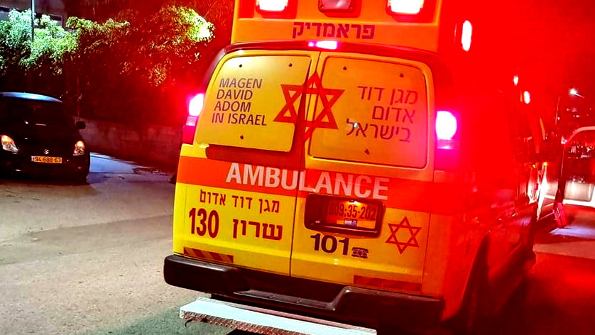 إصابة شاب بجراح متوسطة جراء تعرضه لحادثة عنف في جسر الزرقاء