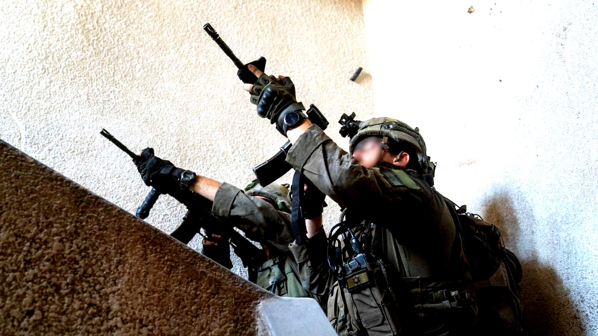 مصدر إسرائيلي: يتشكل تفاهم بين تل ابيب وواشنطن أن حماس غير مهتمة باتفاق.. نتنياهو يتجه لقرار عسكري