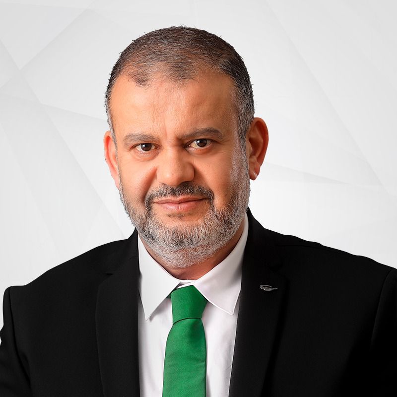 خريجو الطب في الجامعات الأردنية يبدؤون بتلقّي الموافقة للتقدّم لامتحان المهنة بعد تدخل النائب وليد طه 