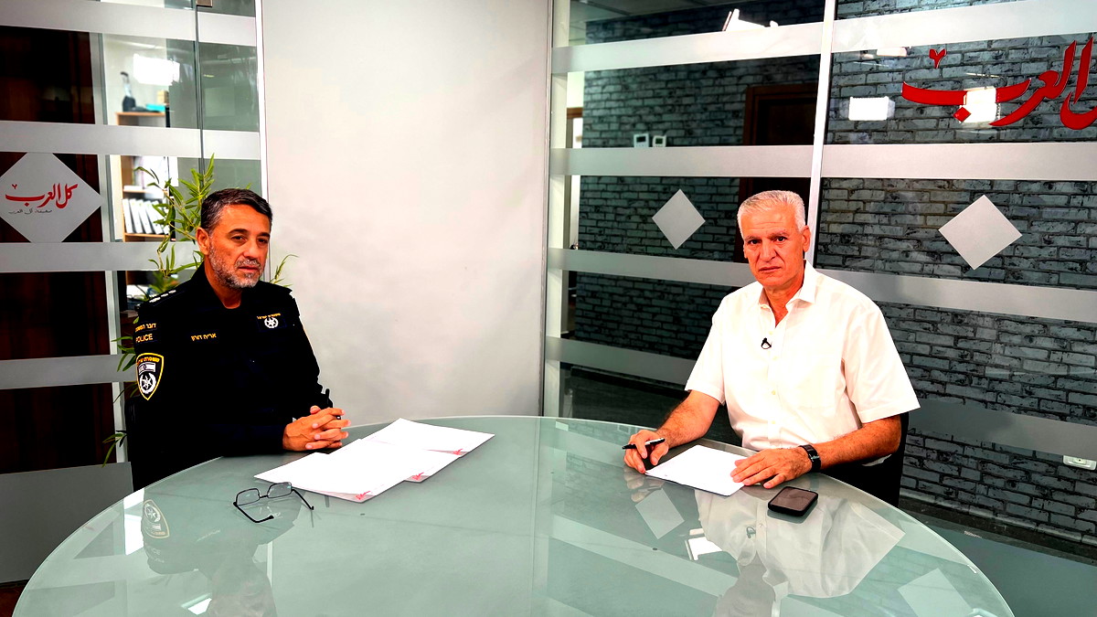 كل العرب في مواجهة الشرطة : 153 قتيلاً خلال 7 أشهر ! الشرطة: معطيات غير صحيحة , تريدون شرطياً في كل بيت عربي ؟ هذا الحل برأيكم؟